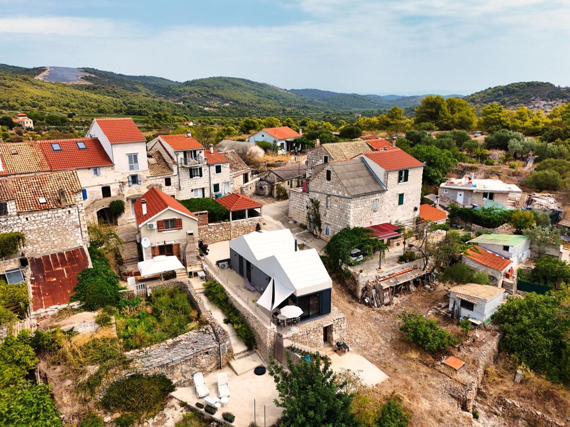 Вилла Rural House Pikola With Sea View On Vis Island Комижа Экстерьер фото